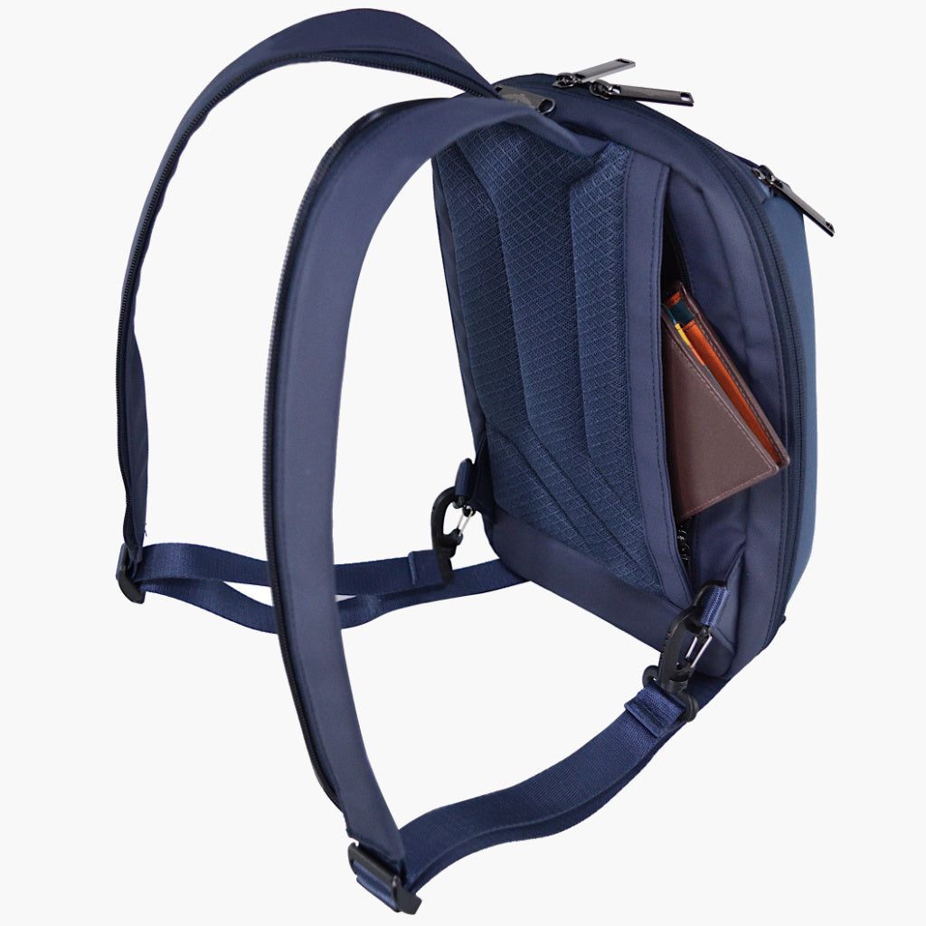 Aeronautica Militare One Shoulder Tablet-Halterung Helix AM483-BL Linie