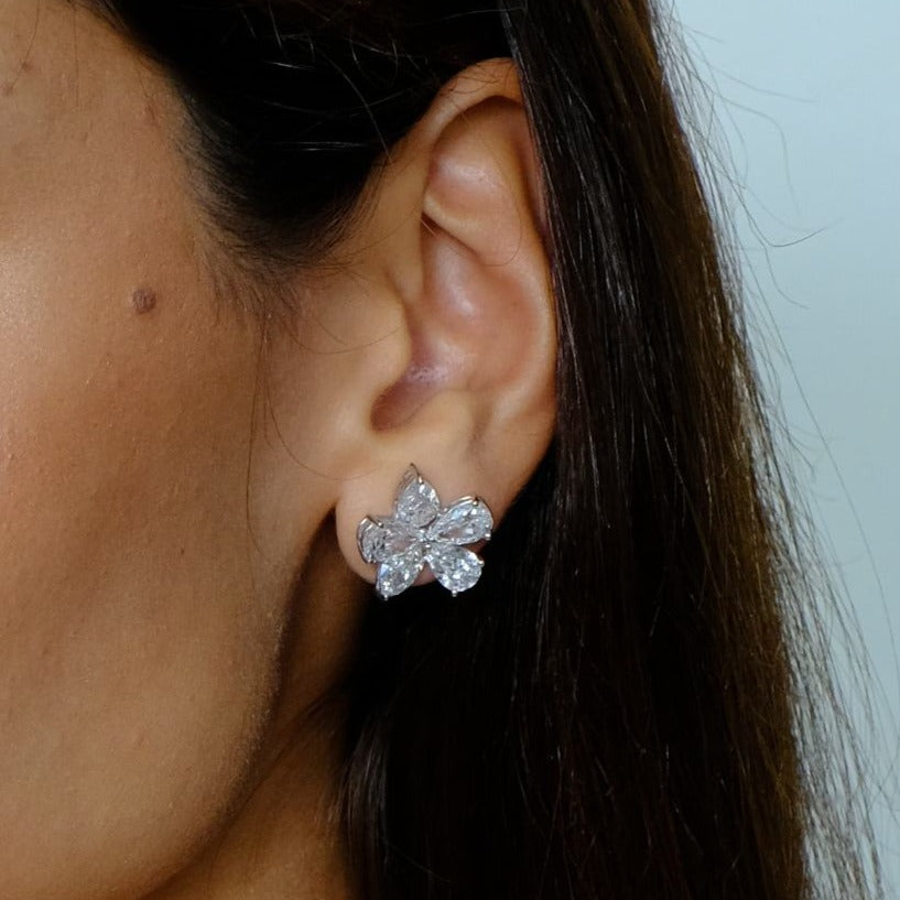 Zydo flower-shaped stud earrings with fancy cut diamonds in white gold 59458