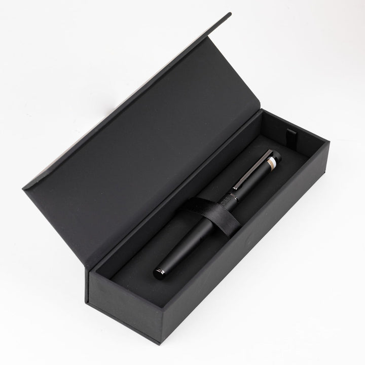 Hugo Boss Ballpoint Pen Loop Black Iconic HSG3525A