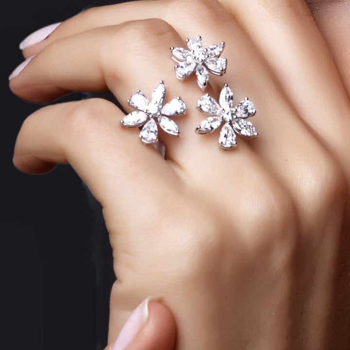 Dreifacher Blumenring von Zydo mit Birne, Marquise und runden Diamanten, Roségold 53613