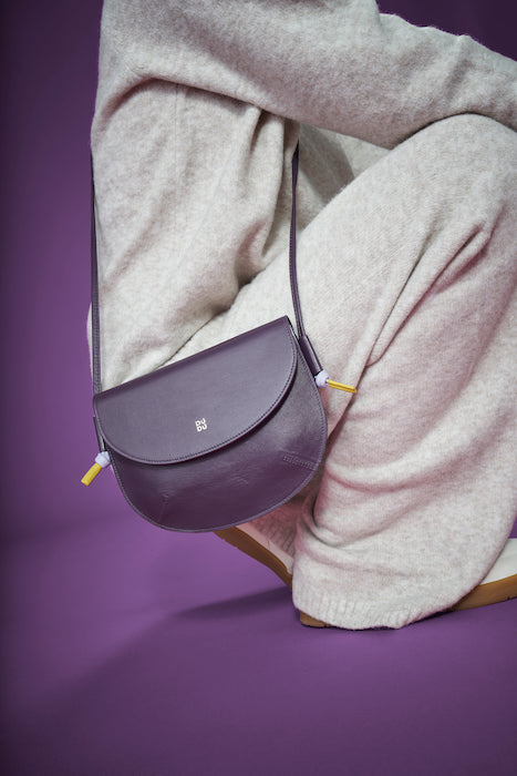 DUDU Damen Umhängetasche mit Klappe aus echtem Leder, kleine Umhängetasche mit magnetischer Knopfklappe, Handtasche