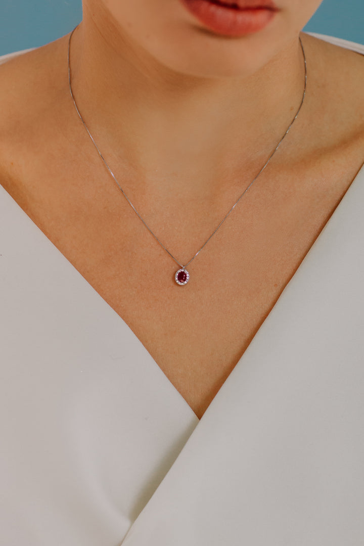 Comete Collana in Oro Diamanti e Rubino ovale GLB1673