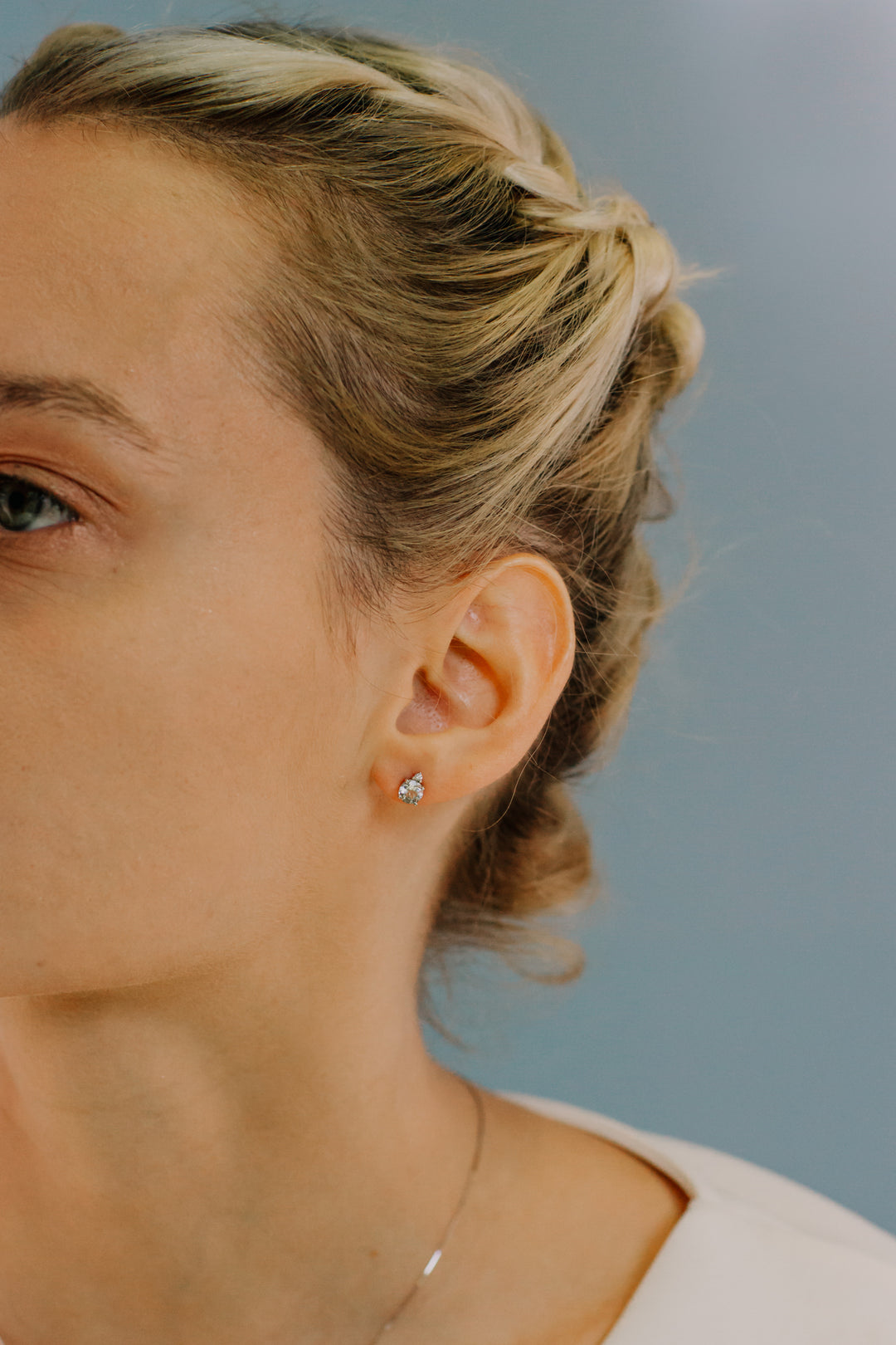 Comete Earrings in Gold, Diamonds and Round Aquamarine ORB879