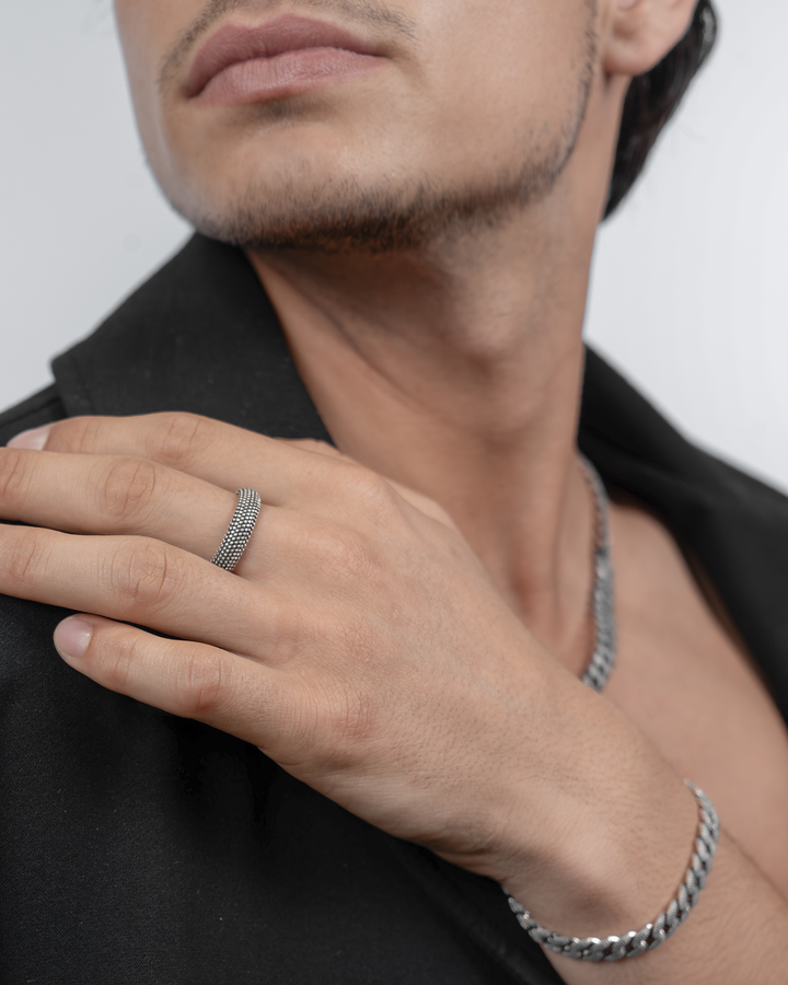 Comete Ring in 925‰ burnished silver UAN130M26