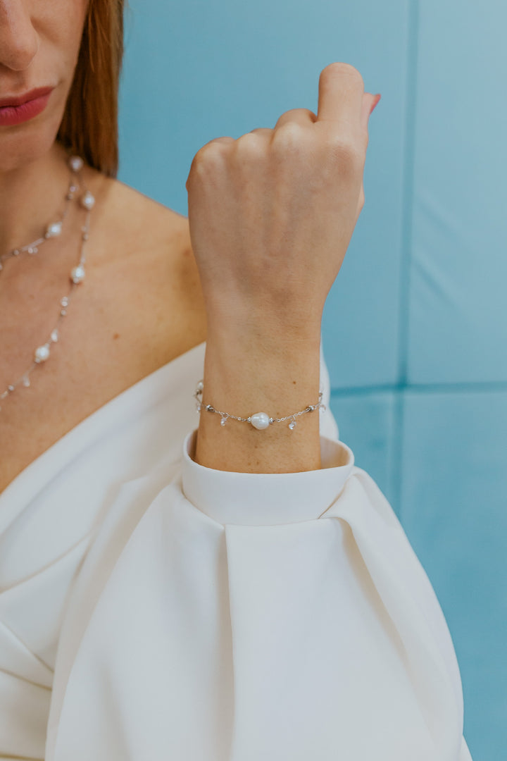 Comete Bracciale Argento 925‰ con Perle Acquadolce  e cristalli bianchi BRA276