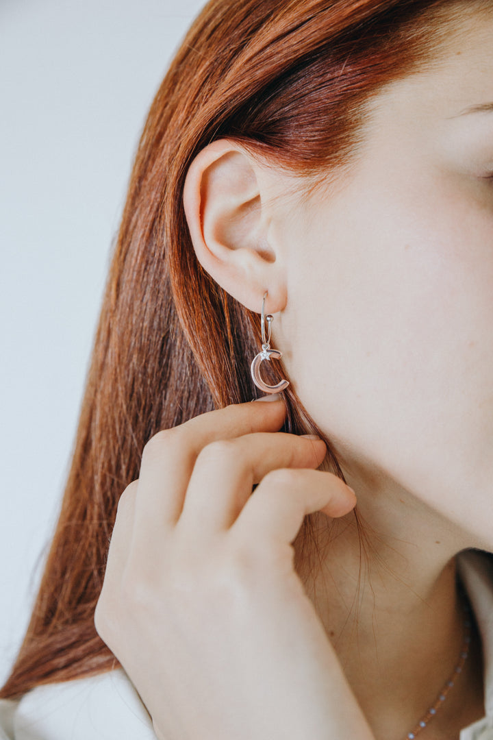 Comete Silver Earrings Letter T ORA167