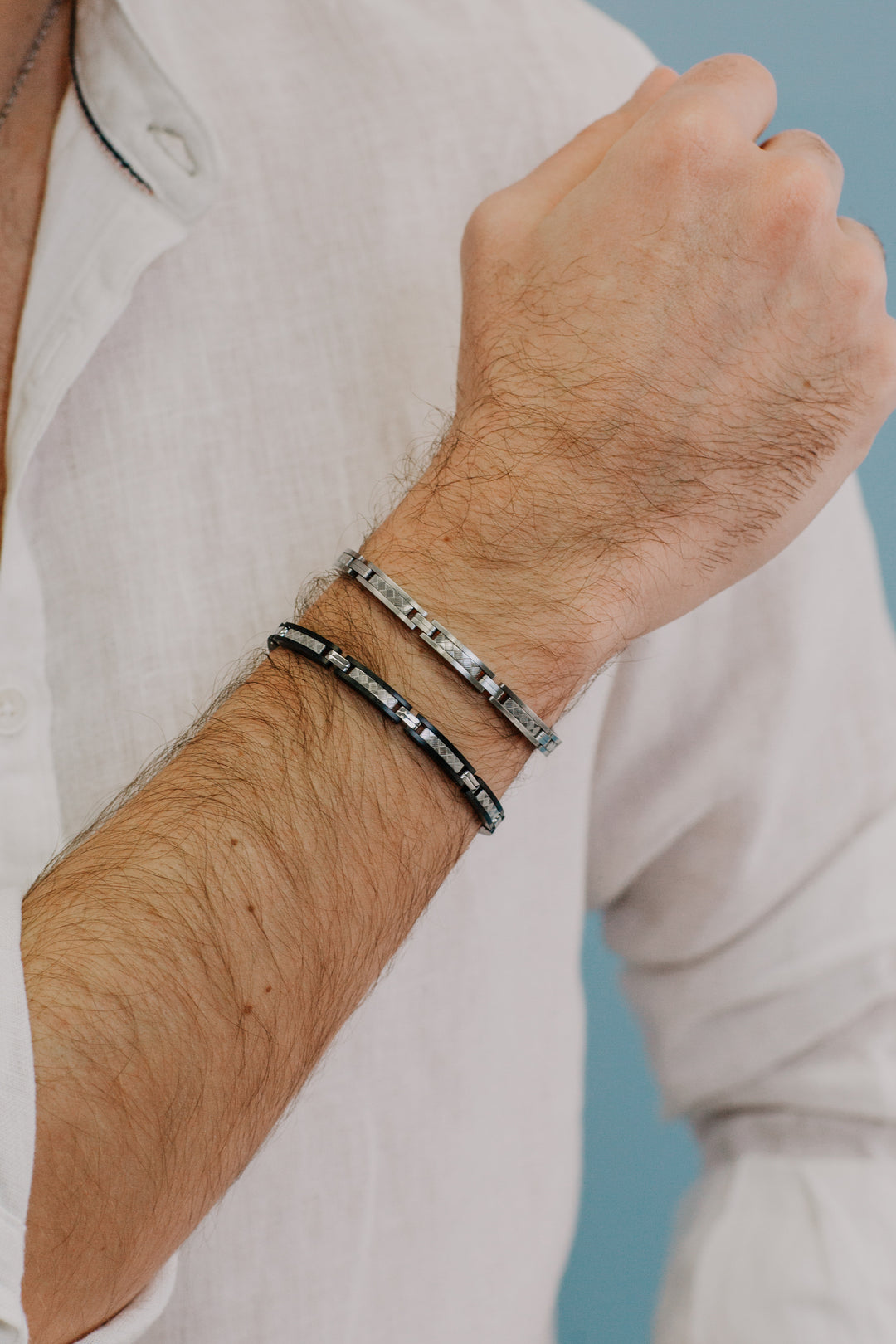 Comete Bracciale texture in Acciaio lucido e satinato UBR980