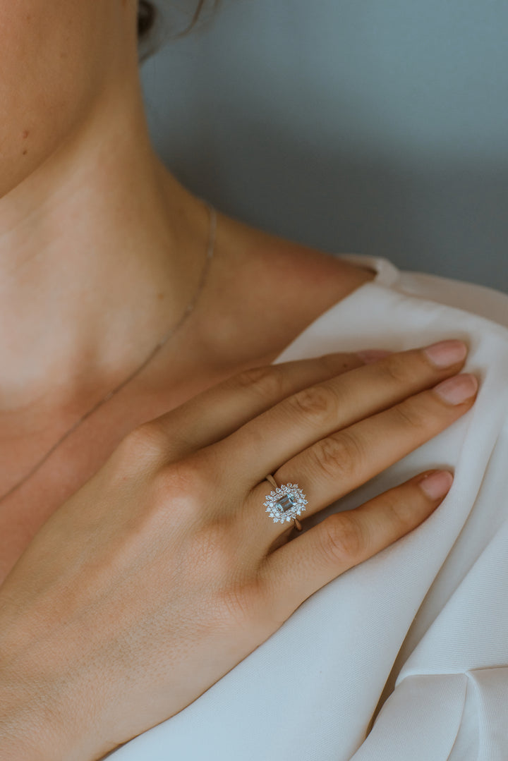 Comete Anello in Oro Diamanti e Acquamarina ottagonale ANQ324