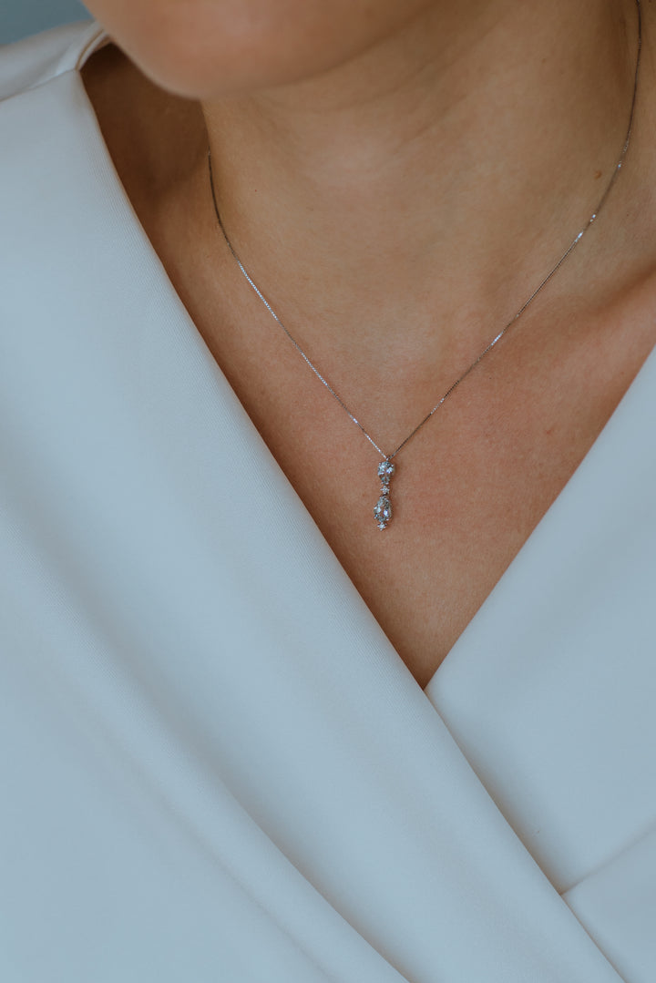 Comete Girocollo in Oro Diamanti e Acquamarina Goccia GLQ299