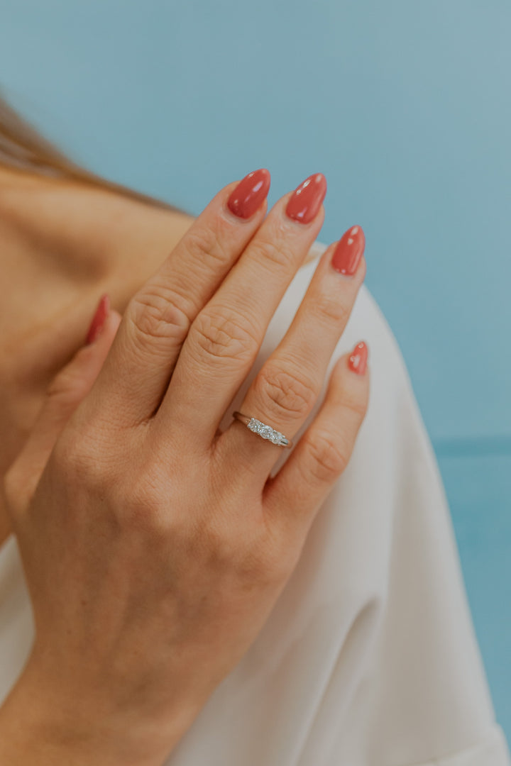 Comete Ring in 750‰ white gold and diamonds ANB2734