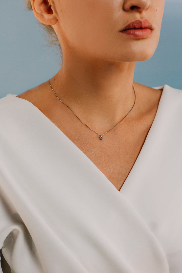 Comete Girocollo fiore in Oro rose di Diamanti GLB775