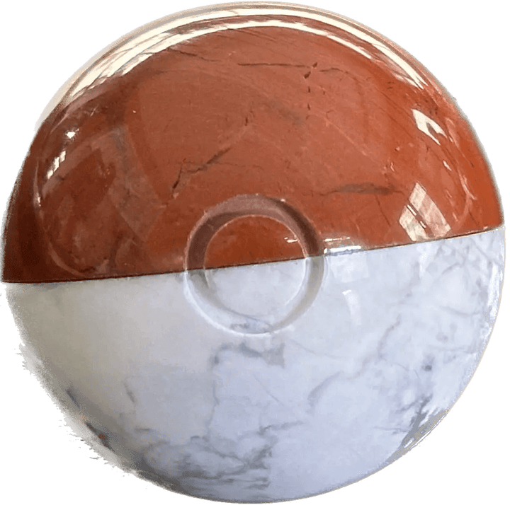 Poké Ball in pietra naturale diaspro rosso e howlite - Capodagli 1937