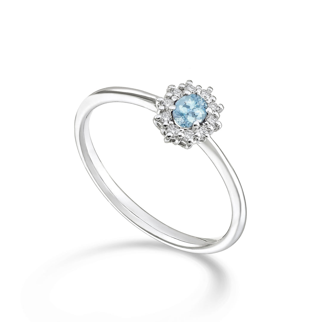 Mikiko an 18k oval aquamarine 4x3 ct.0,14 diam. ct.0.08 MA5166O4AM