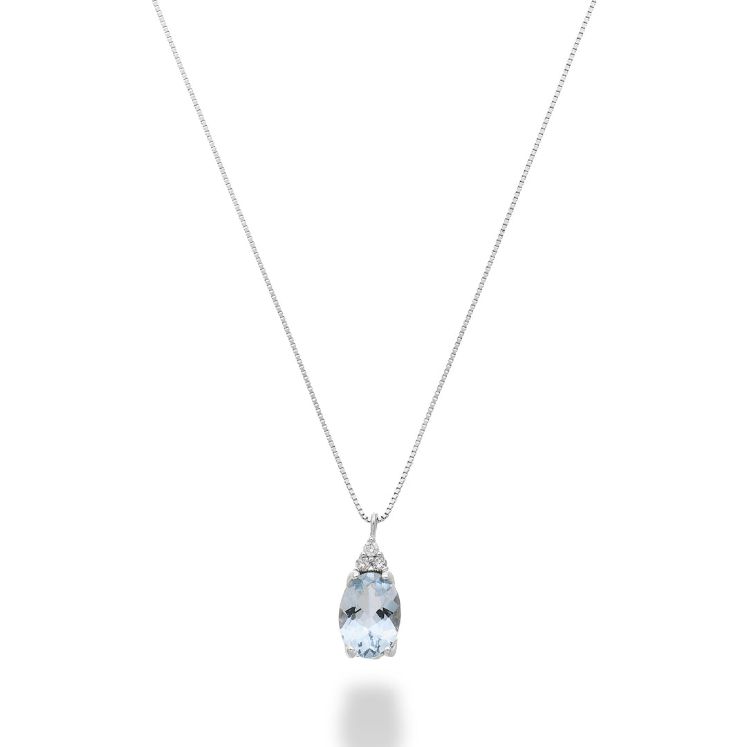 Mikiko cl 18k ovaler Aquamarin 7x5 mit drei Diamanten MD5189O4AM