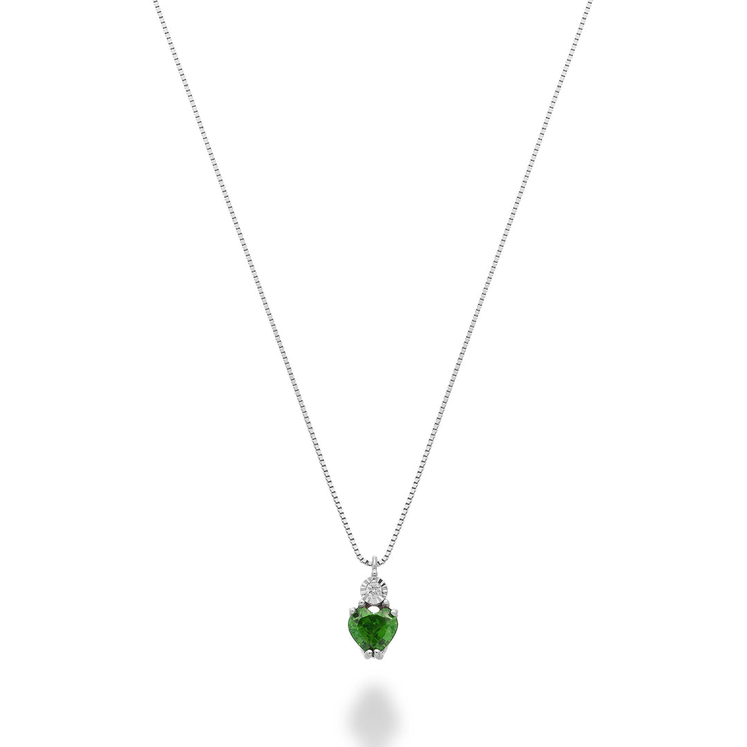 Mikiko cl 18k emerald 4x4 heart with diamond MD5196O4BE