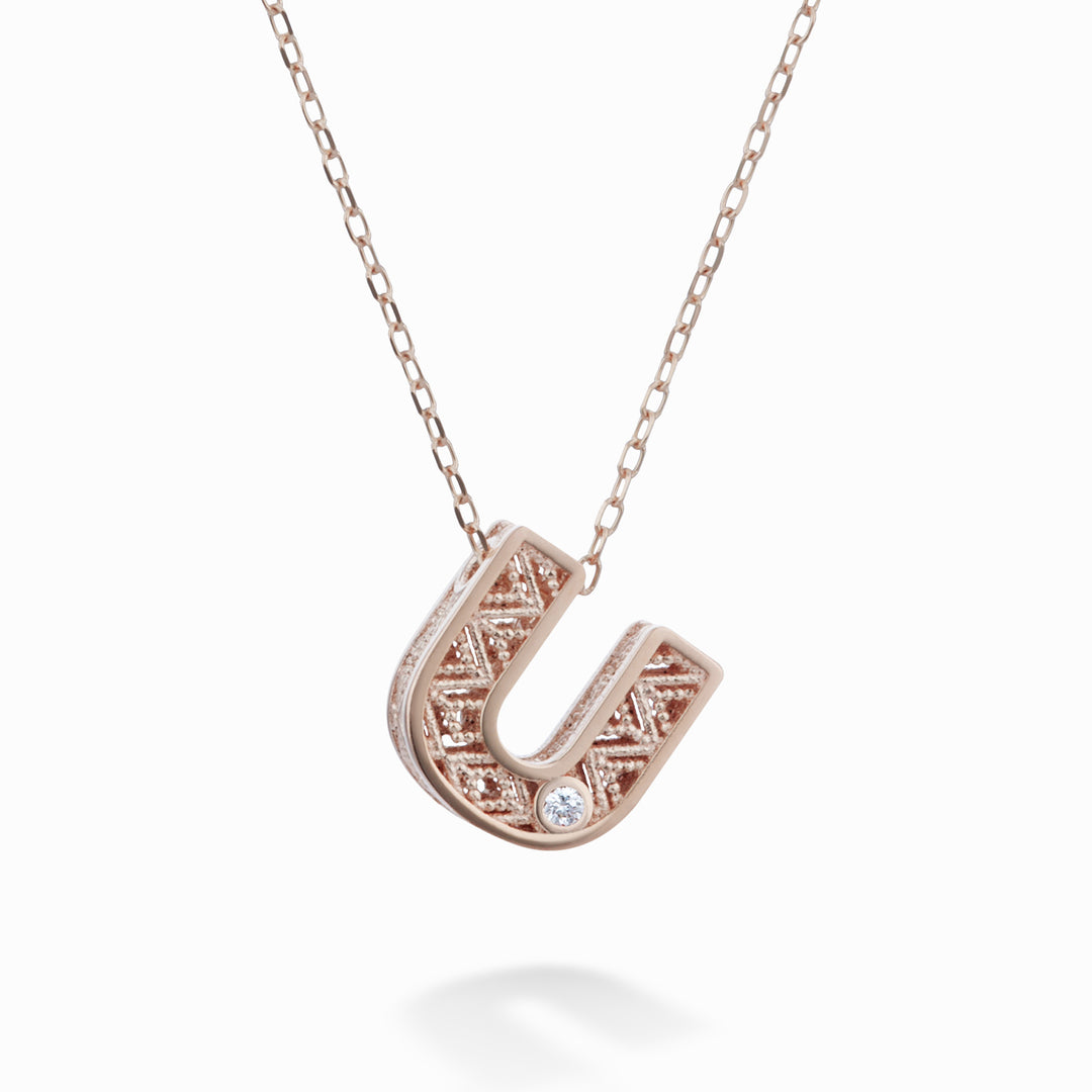 Mikiko cl 18k lettre u or rose diam. ct.0,01 MDLETUO3