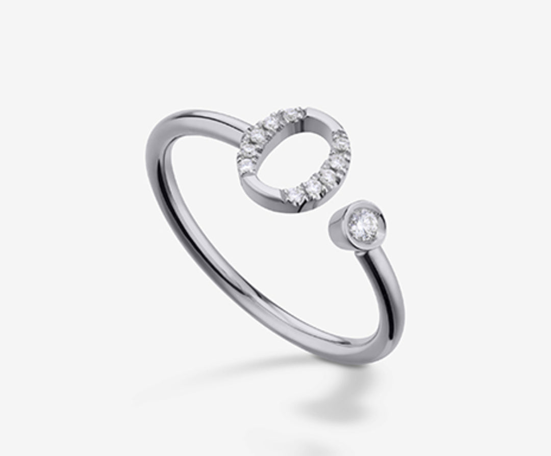 Golay une lettre 9k o grand diamètre en or blanc. ct.0,08 GAFOD2R4