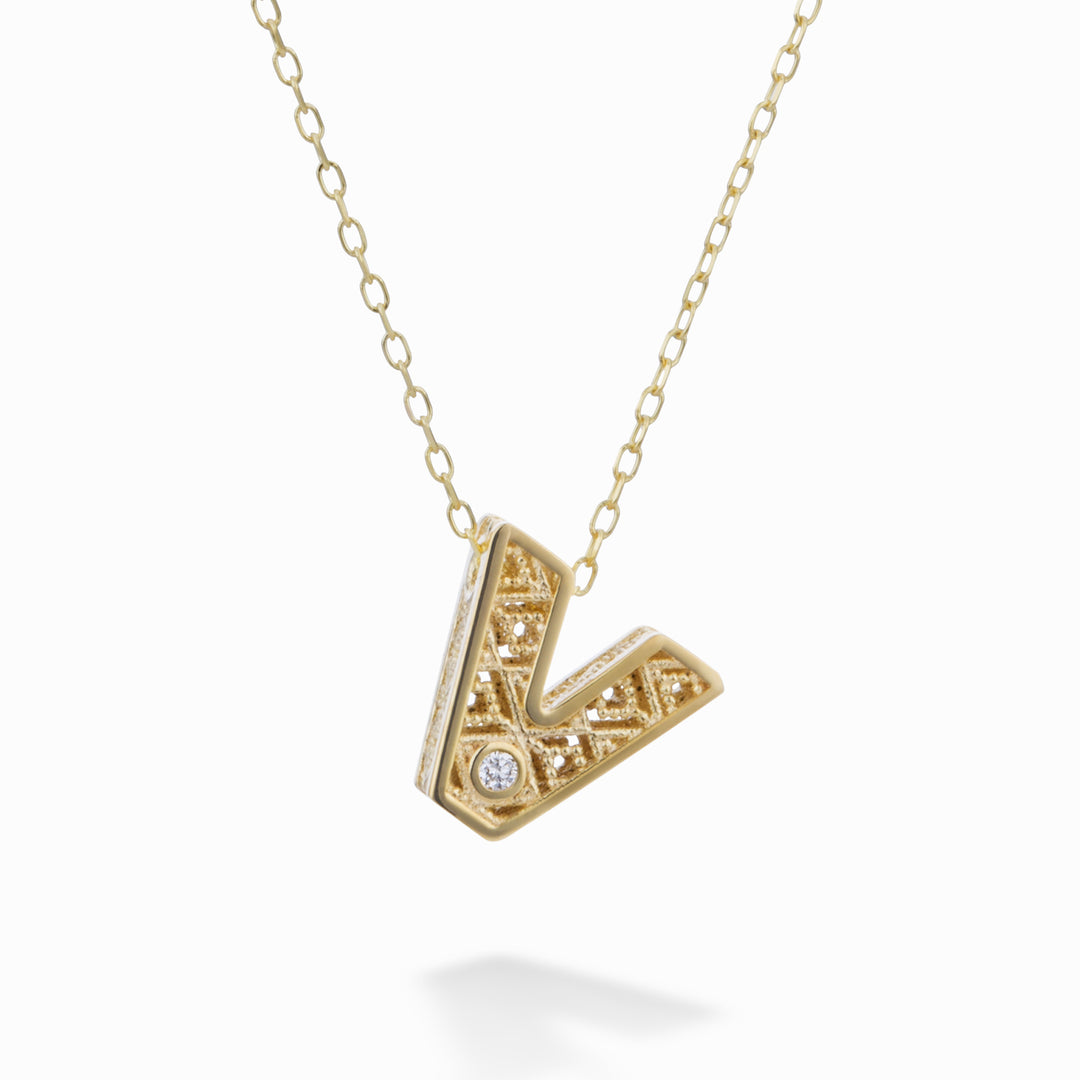 Mikiko cl 18k Buchstabe V Gelbgold Durchm. ct.0,01 MDLETVO1
