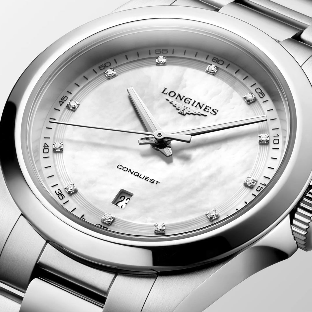 Longines Conquest Uhr 30 mm Perlmutt Diamanten Quarzstahl L3.350.4.87.6