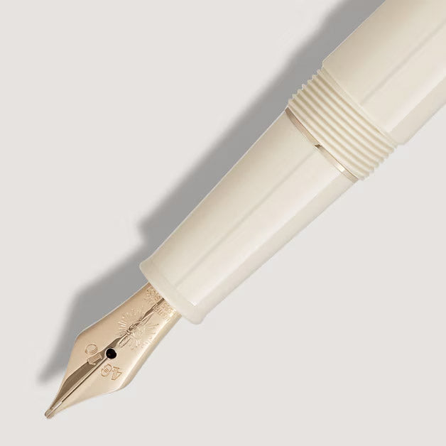 Stylo plume Montblanc Meisterstück Roméo et Juliette Classique pointe M 132918