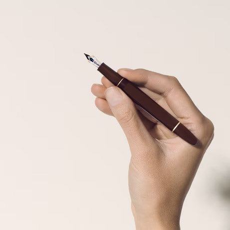 Montblanc Meisterstück Füllfederhalter Bordeaux Classique Spitze M 133014